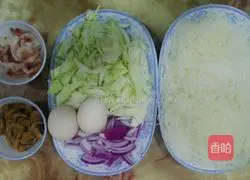 Illustration of how to make black pepper fried rice noodles 1