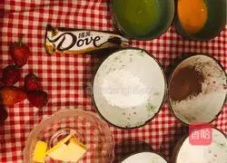 Illustration of how to make Christmas hat strawberry cup cake 1