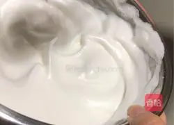 Illustration of how to make chiffon cake 6