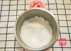 Baby Pumpkin Cupcake Recipe Illustration 5