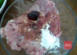 Illustration of how to make fried and stuffed green peppers 3