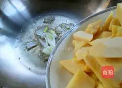 Illustration of braised spring bamboo shoots in oil 6