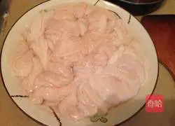 Illustration of how to cook large intestine with sauerkraut 3