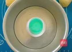  Illustration of making yogurt sun wreath bread 7