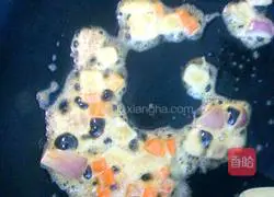 Illustration of how to make braised noodles 6