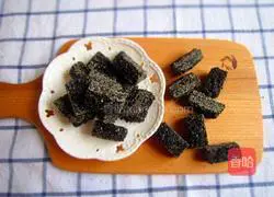 Illustration of making sesame candy 6