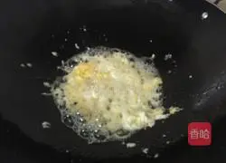 Three shredded eggs fried rice noodles Practice illustration 8