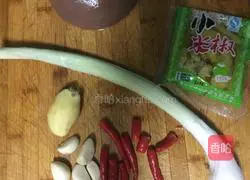 Illustration of braised chicken gizzards with duck blood 2