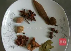 Illustration of how to make homemade sauce elbow 2