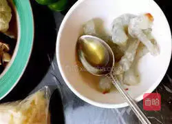 Low-calorie cauliflower and shrimp pizza recipe 1