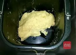 Illustration of how to make chive toast 2