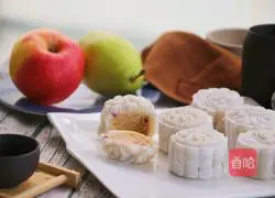 Coconut Snow Skin Mooncake (Mung Bean Custard Filling) Recipe Illustration 1