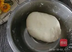 Illustration of how to make Datong knife-shaped noodles 2