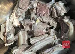 Illustration of how to cook mutton with radish 1