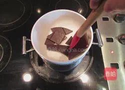 Illustration of how to make sweet but not greasy cheesecake 1