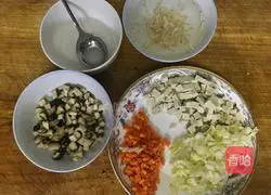 Illustration of how to make shrimp skin vegetable tofu soup 2