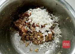 Illustration of how to make mushroom and glutinous rice pearl balls 9