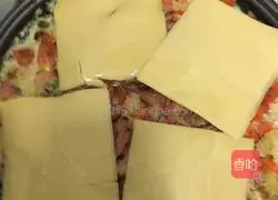 Illustration of how to make Spanish baked rice 9