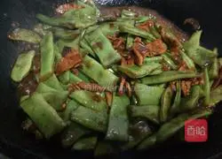 Illustration of braised lentils in sauce 12