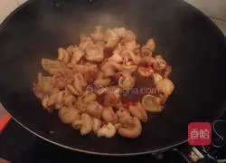 Illustration of how to cook large intestine with pickled cabbage 7