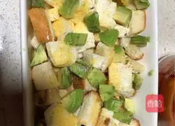 Cheese and Avocado Baked Bread Recipe 5