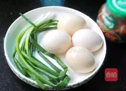 Illustration of how to make egg rolls 1