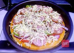 Illustration of how to make ham pizza 9