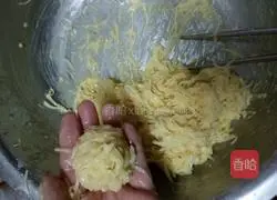 Fried Illustration of how to make carrot balls 8