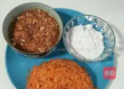 Illustration of how to make carrot balls 1