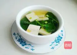 Illustration of how to make fungus and tofu soup 6
