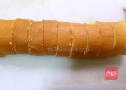 Illustration of how to make meat floss cake rolls 19