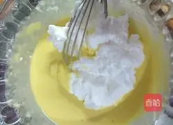 Illustration of how to make chiffon cake 4