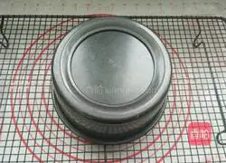 Illustration of how to make a birthday cake 11