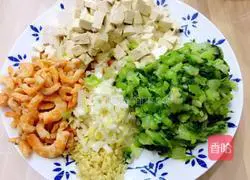 Fashion Mom teaches you how to make steamed dumplings stuffed with vegetables and tofu 1