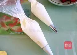 Illustration of how to make cream cake 8