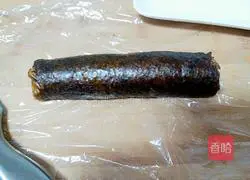 Illustration of how to make tuna, floss and kimbap 9