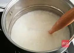 Illustration of a simple way to cook fish in slurry water 2