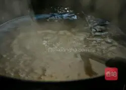 Illustration of how to make rock sugar elbow 8