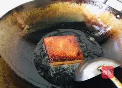 Illustration of how to make pork with pickles and vegetables 3