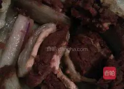 Illustration of how to make pork with sand 3