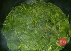 Illustration of how to make cold Chinese toon pickles 1