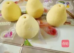 Illustration of how to make imitation pear buns (fancy pastries) 8