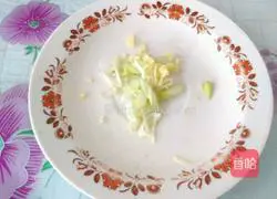 Illustration of how to make vinegared Mushu Pork 2