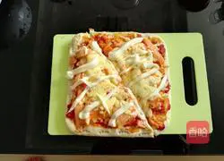 Bread machine smoked salmon pizza (barbecue pizza) illustration 8