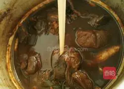 Illustration of how to make soy beef 4