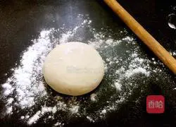 Plain noodles with meat and pork in cured sauce Illustration of how to do it 1