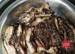 Illustration of how to make Sichuan famous dish (pork with sand) 11