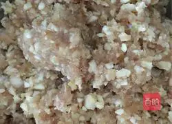 Illustration of how to make pearl meatballs 2