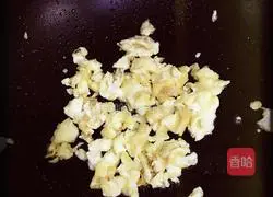 Illustration of how to make fried rice noodles with cabbage 4