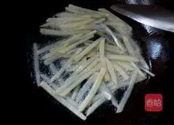 Illustration of how to make homemade French fries 9